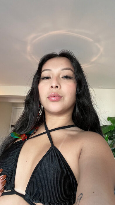 Aliriamaia (@aliriamaia), OnlyFans creator