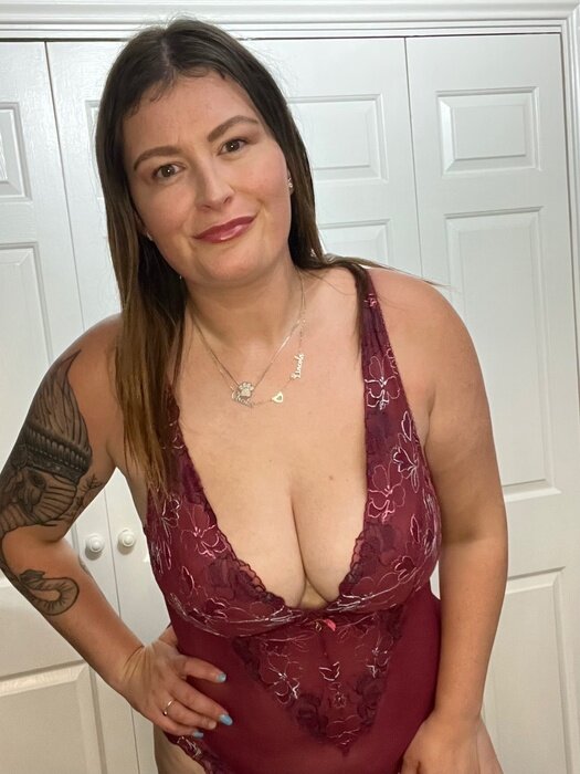 Alixsteele (@alixsteele), OnlyFans creator