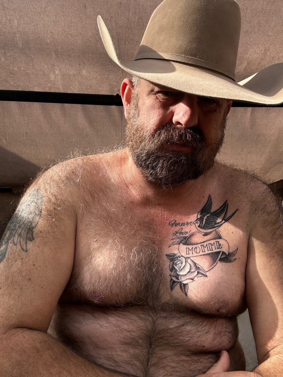 Allenbear1975 (@allenbear1975), OnlyFans creator