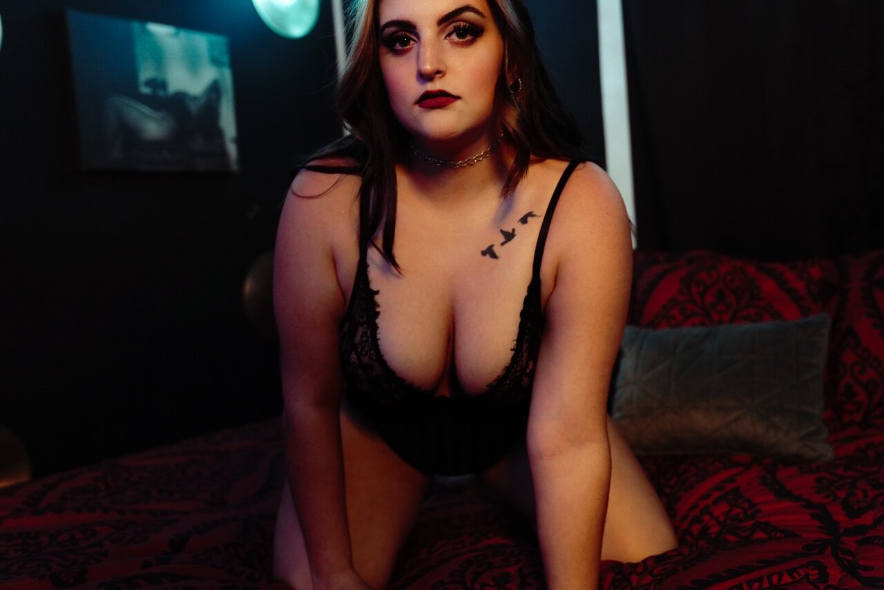 Allieb23 (@allieb23), OnlyFans creator