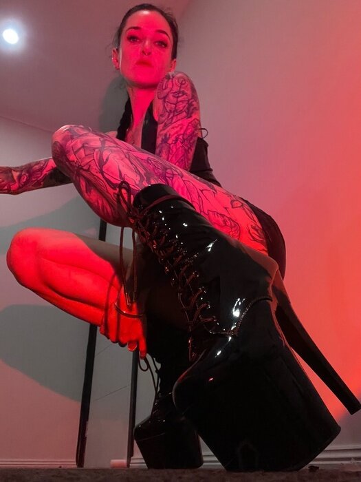 Altbabe (@alt-babe), OnlyFans creator