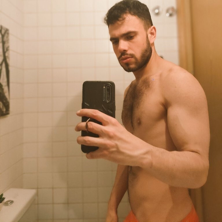 Altonredmale (@altonredmale), OnlyFans creator