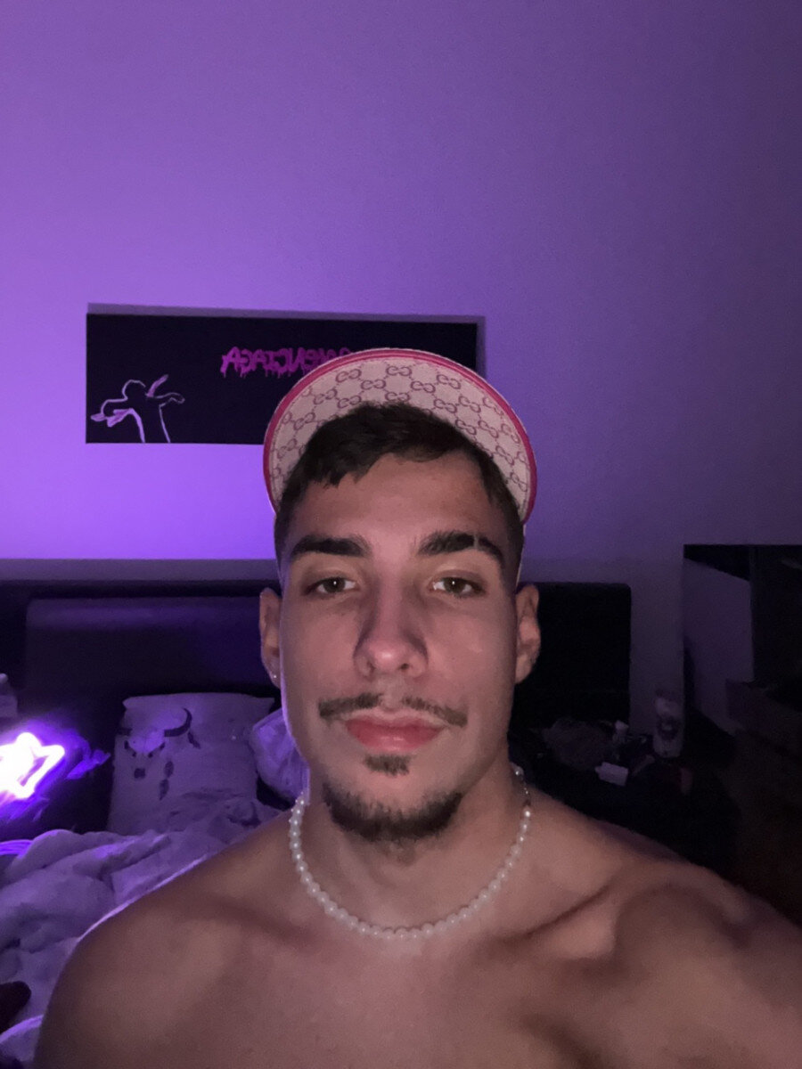 Alvarooxxxx (@alvarooxxxx), OnlyFans creator