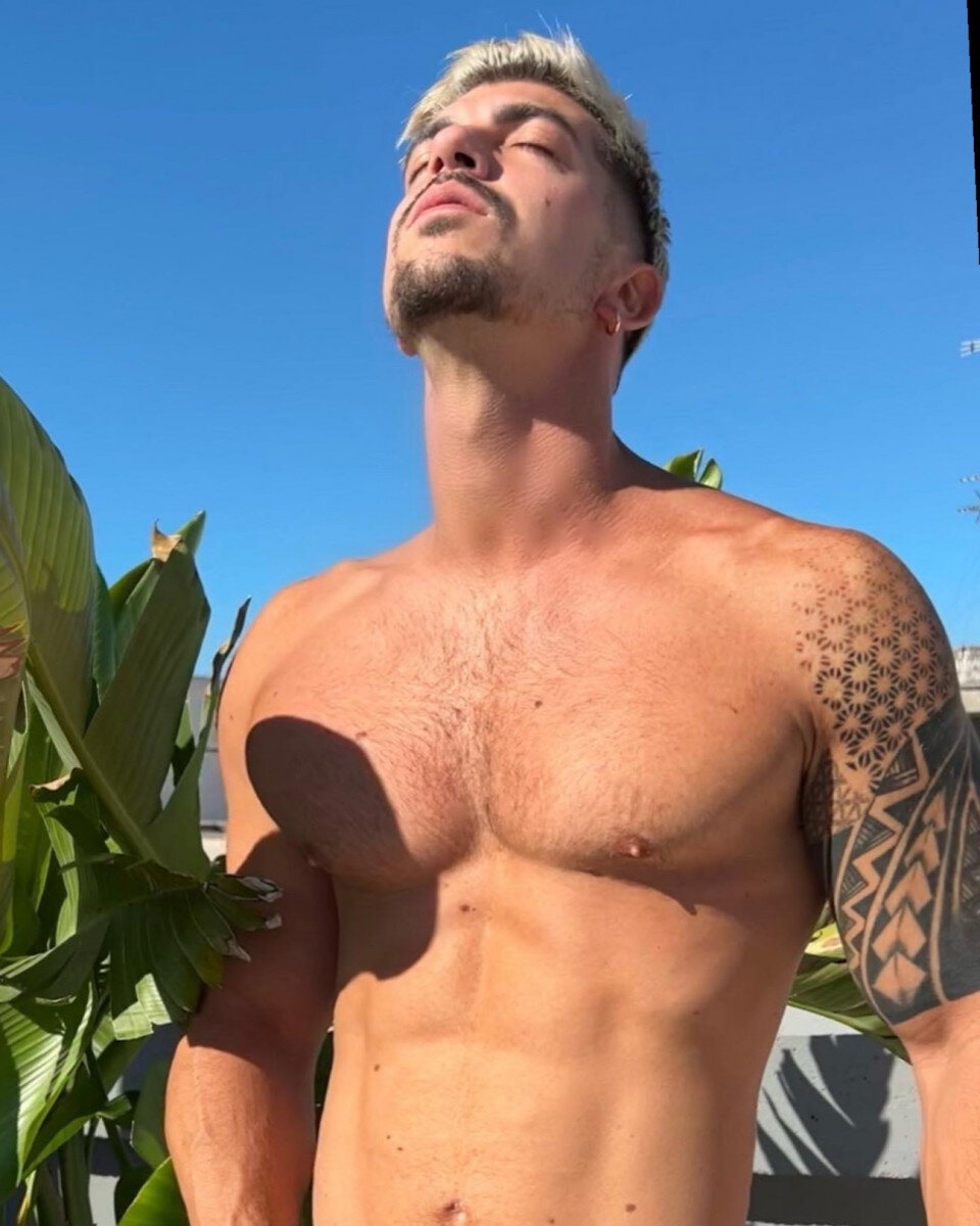 Alxcont3 (@alxcont3_), OnlyFans creator