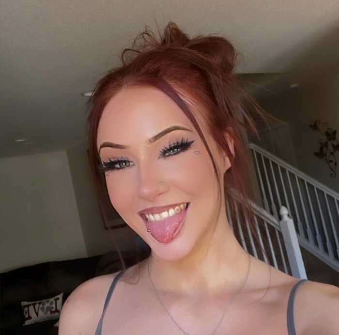 Alyssarainxo (@alyssarainxo), OnlyFans creator