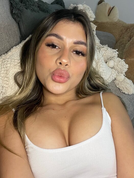 Amarariverrs (@amarariverrs), OnlyFans creator