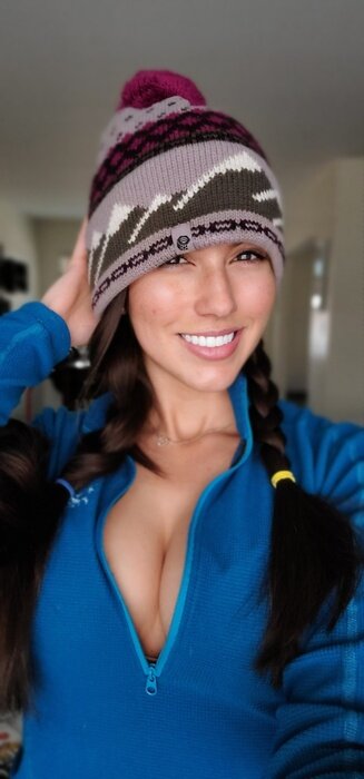 Amarievip301 (@amarievip301), OnlyFans creator
