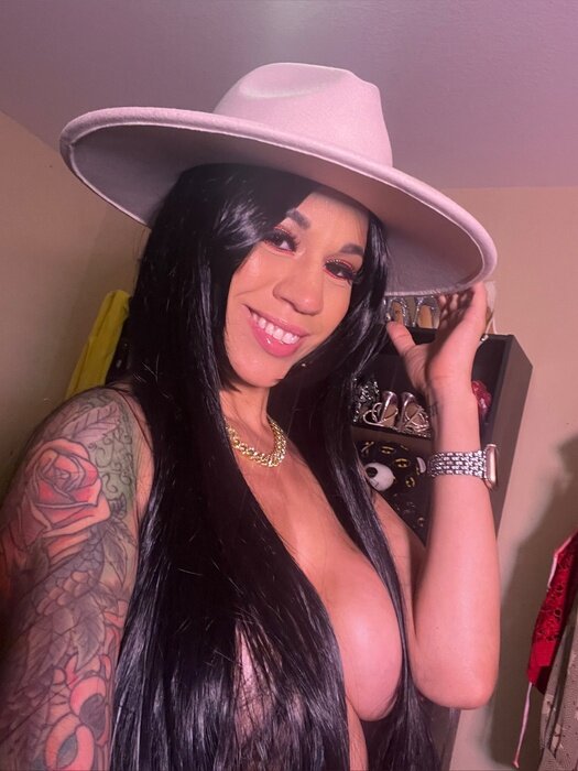 Only (@amayadancer), OnlyFans creator