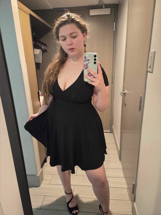 Amberhotwife (@amber_hotwife), OnlyFans creator
