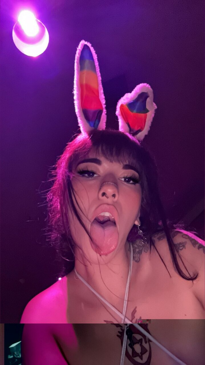 Amberaesthetic (@amberaesthetic), OnlyFans creator