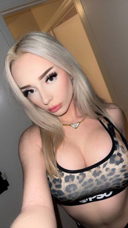 Ambermooody (@ambermooody), OnlyFans creator