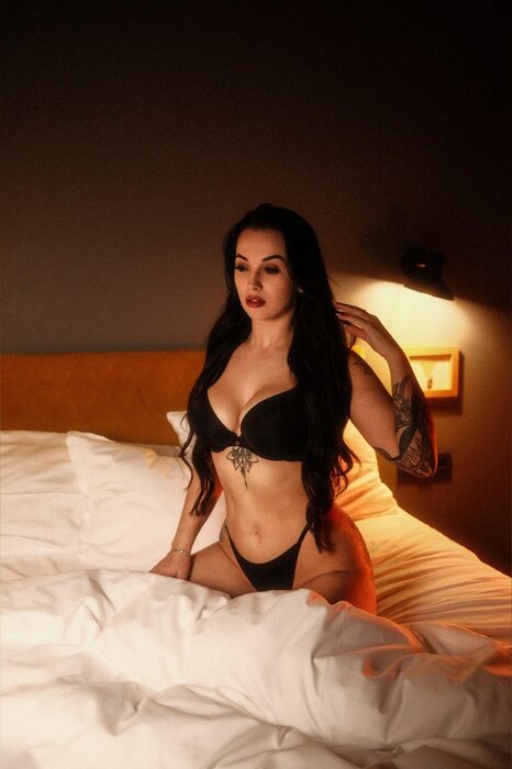 Ameliegr (@amelie.gr), OnlyFans creator