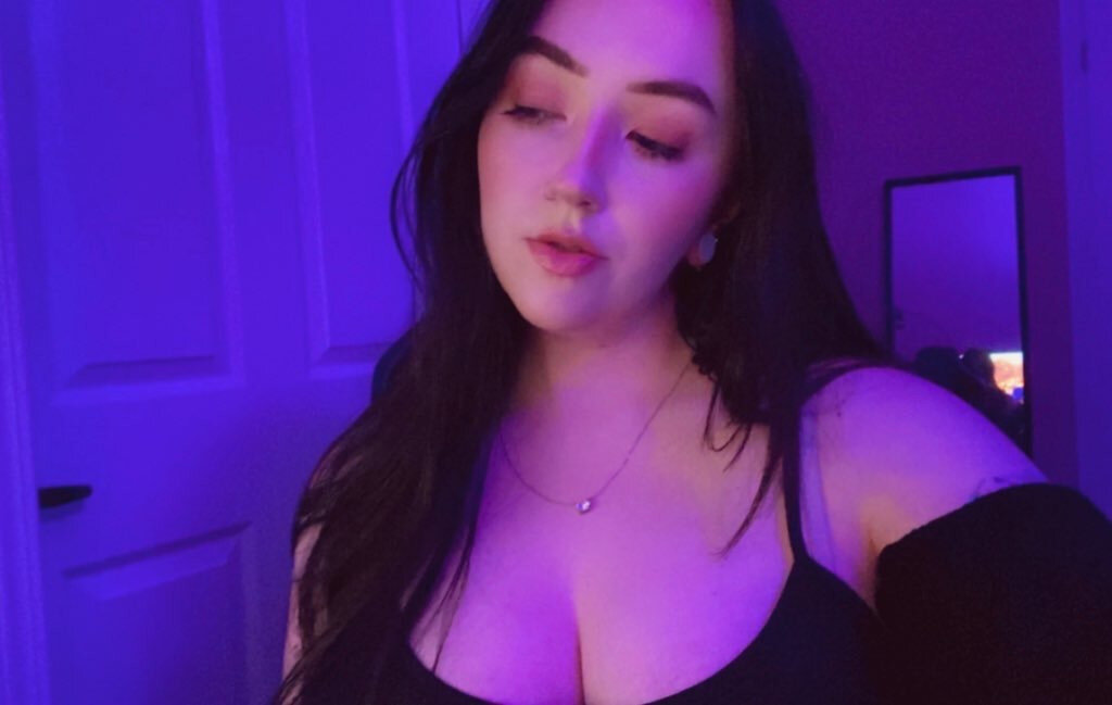 Amethystbliss (@amethystbliss), OnlyFans creator