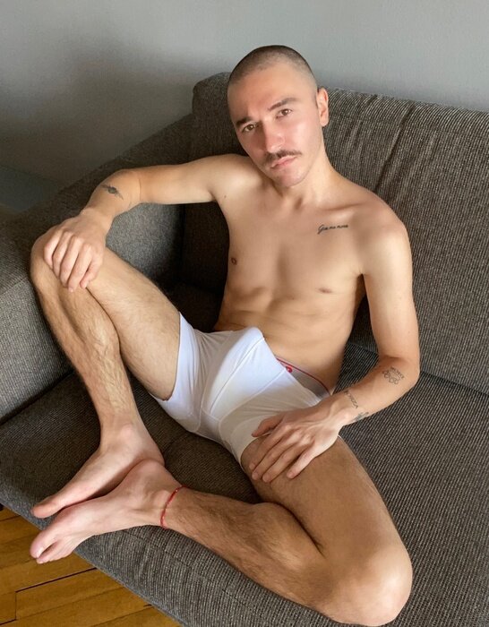 Andreahooorny (@andreahooorny), OnlyFans creator