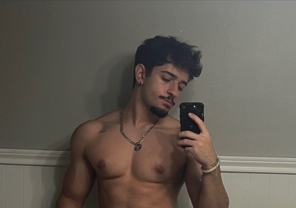 Andrewtwk1 (@andrew_twk1), OnlyFans creator