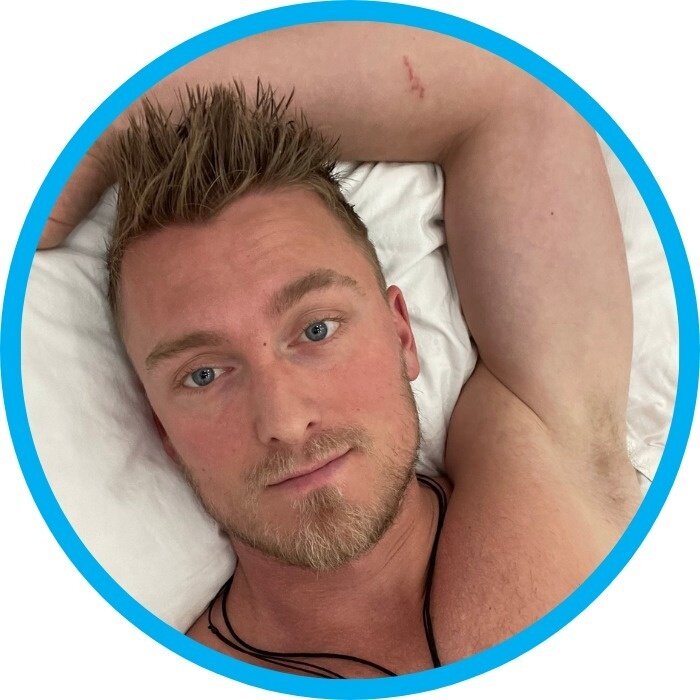 Andrewblue888 (@andrewblue888), OnlyFans creator