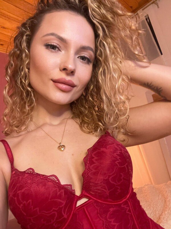 Aneelory (@anee_lory), OnlyFans creator