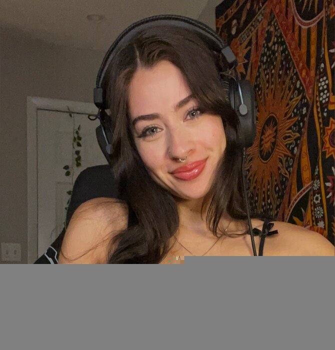 Ang1e1a (@ang1e1a), OnlyFans creator