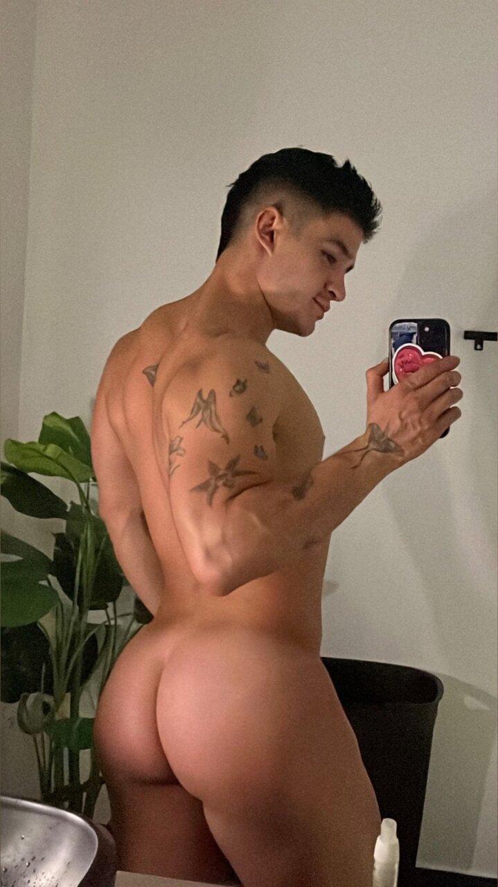 Angeeelja (@angeeelja), OnlyFans creator