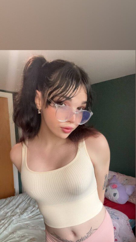 Angelemhr (@angele_mhr), OnlyFans creator