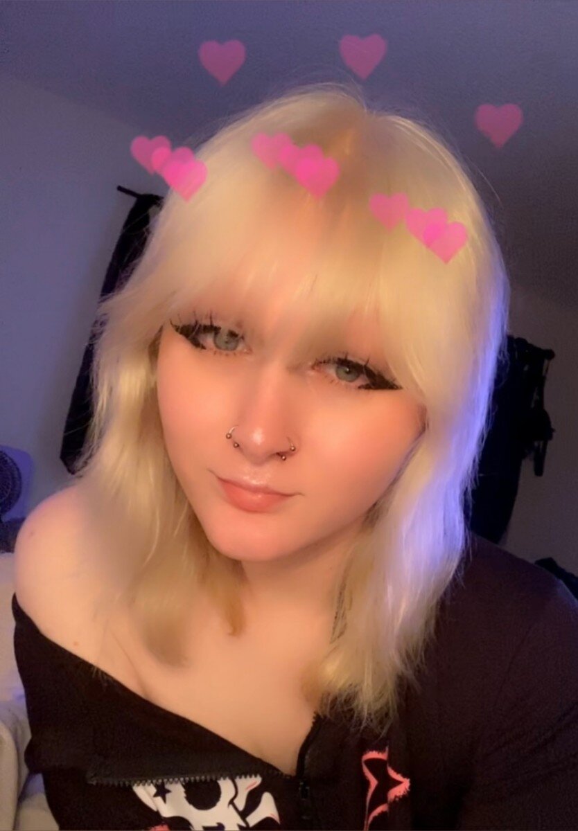 Angelicbrat (@angelicbrat), OnlyFans creator