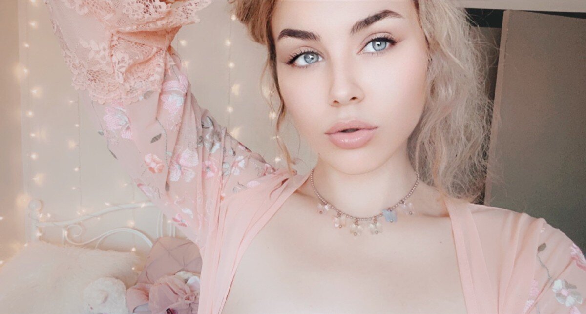 Angelicnymph2 (@angelicnymph2), OnlyFans creator