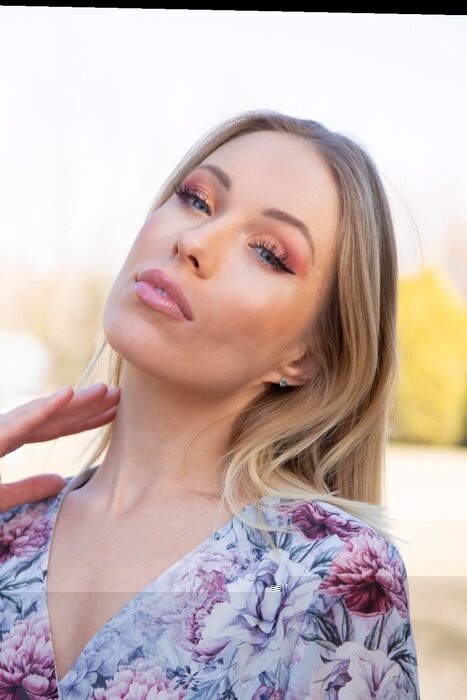 Angelikag (@angelika_g), OnlyFans creator