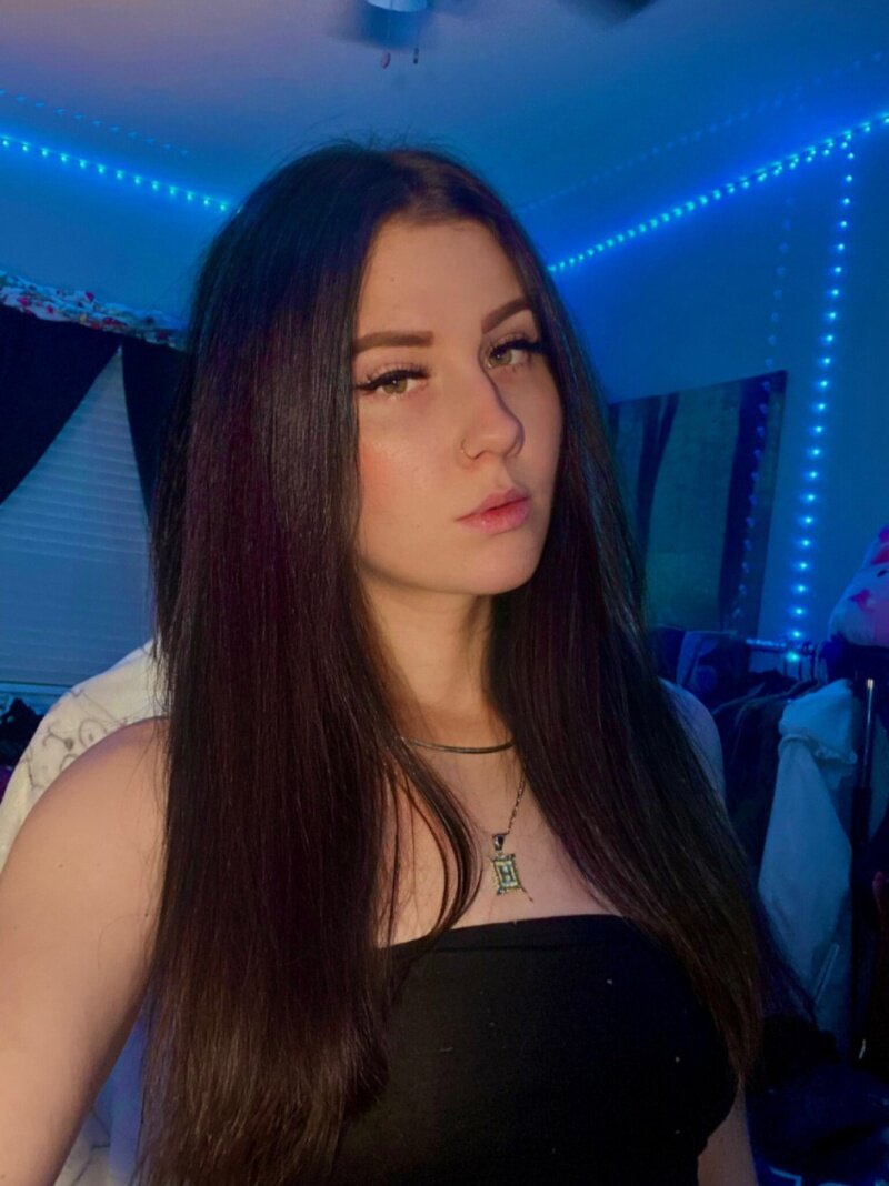 Angelsinn3r (@angelsinn3r), OnlyFans creator