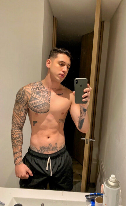Anibalpaguaofic (@anibalpaguaofic), OnlyFans creator