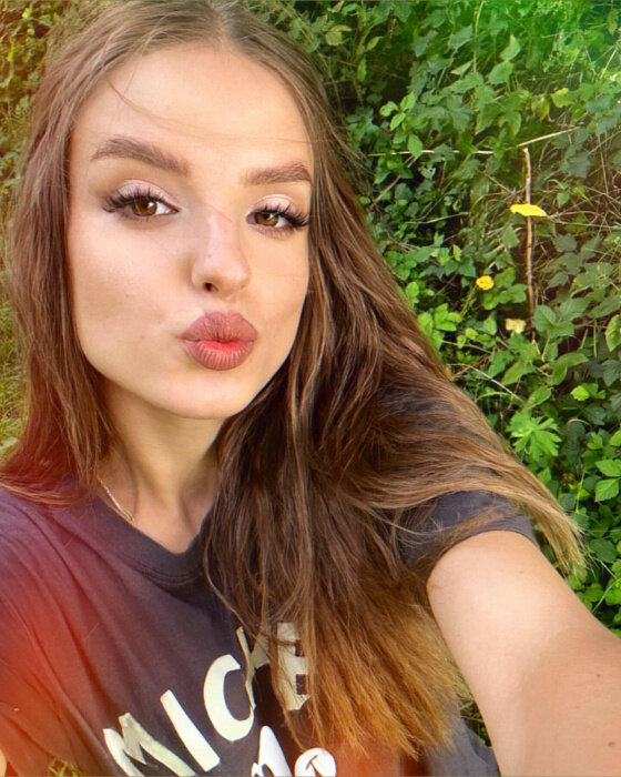 Anitakissme (@anita_kissme), OnlyFans creator