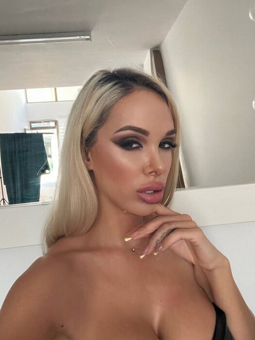 Annaairhot (@annaairhot), OnlyFans creator
