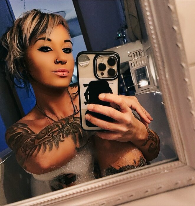 Annabeatmietze (@annabeatmietze), OnlyFans creator