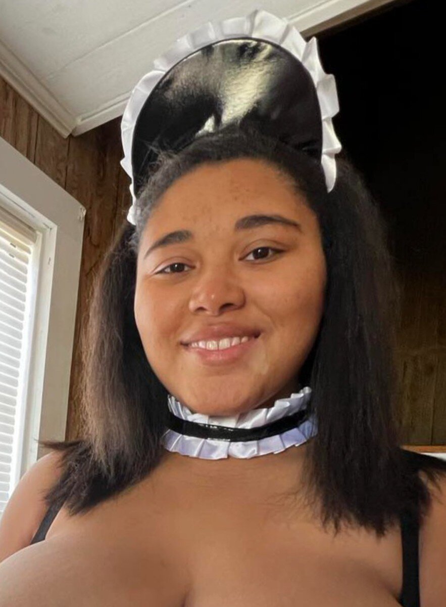 Annaboo22 (@annaboo22), OnlyFans creator