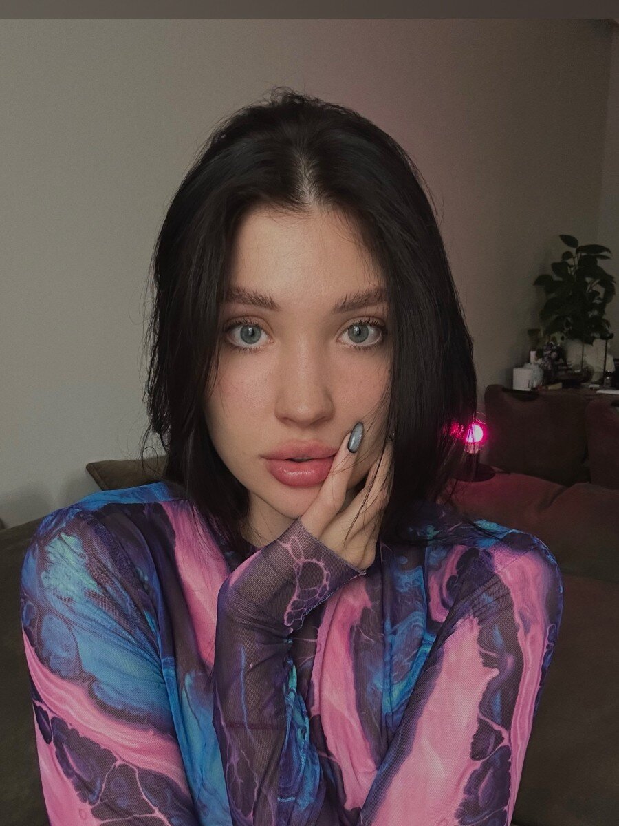 Annaxee (@annaxee), OnlyFans creator