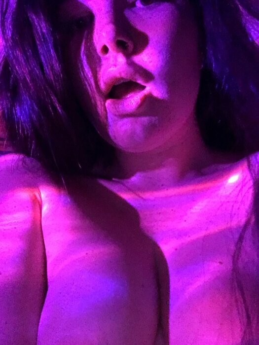 Annieonyx (@annieonyx), OnlyFans creator