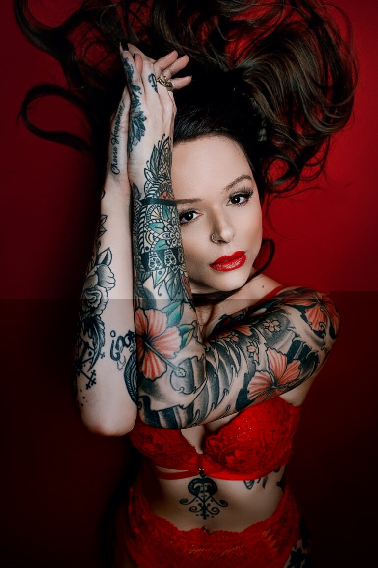 Annoirsuicide (@annoir_suicide), OnlyFans creator