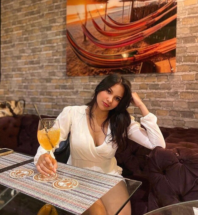 Antonellafr (@antonellafr), OnlyFans creator