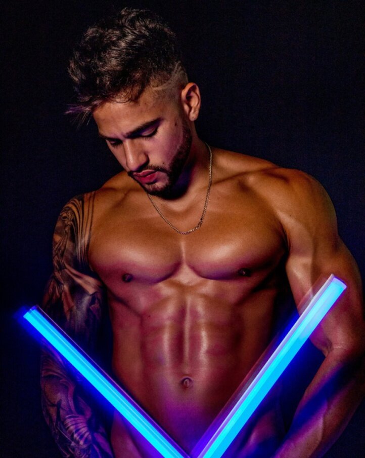Antonywalkerx (@antonywalkerx), OnlyFans creator