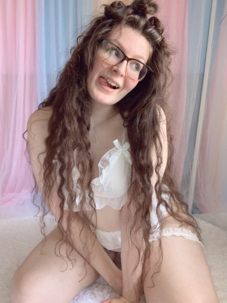 Anxiousprinc3ssfree (@anxiousprinc3ssfree), OnlyFans creator