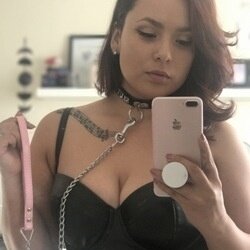 Anything4selenass (@anything4selenass), OnlyFans creator