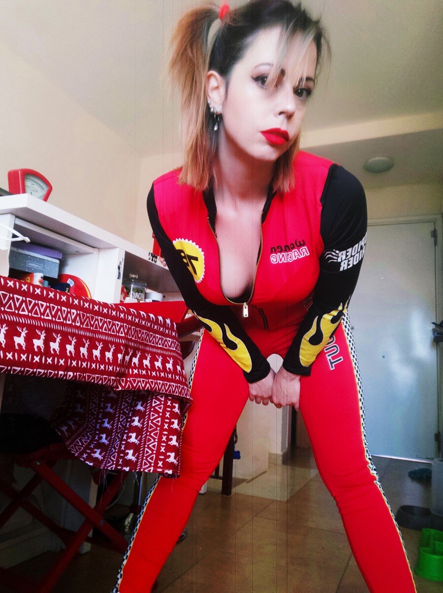Apeloyalanah (@apeloyalanah), OnlyFans creator