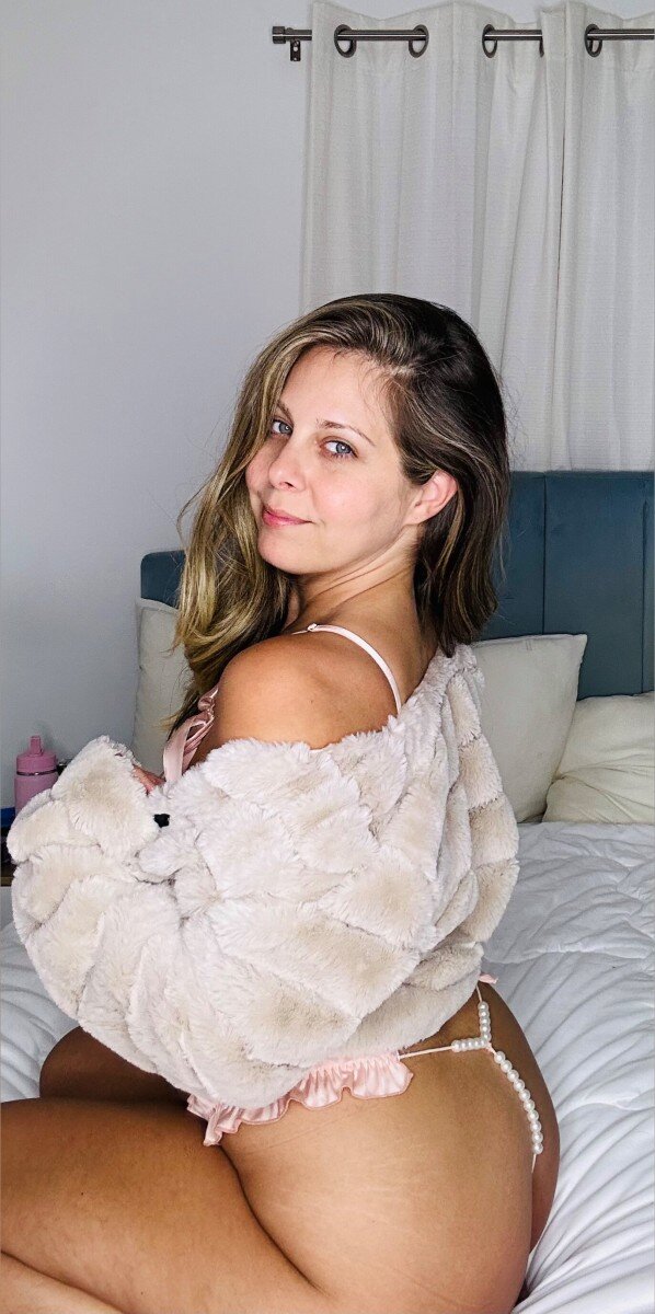 Aphrodite86 (@aphrodite86), OnlyFans creator