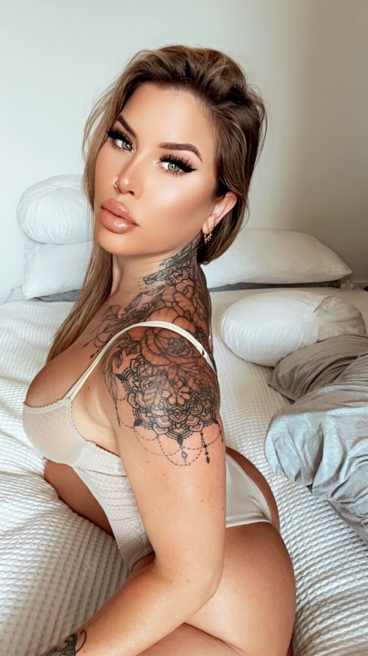 Aphroditesplaygroundfree (@aphroditesplaygroundfree), OnlyFans creator