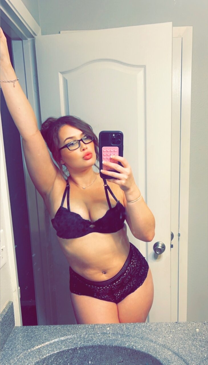 Apriilcook (@apriilcook), OnlyFans creator