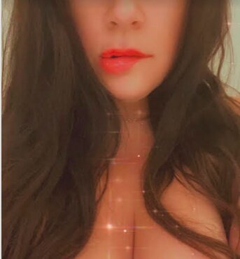 Arabellexxx18 (@arabellexxx18), OnlyFans creator