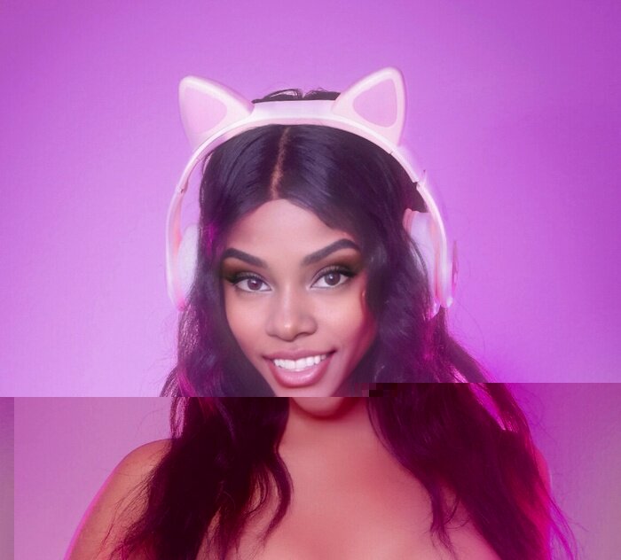 Arabiancoco (@arabiancoco), OnlyFans creator