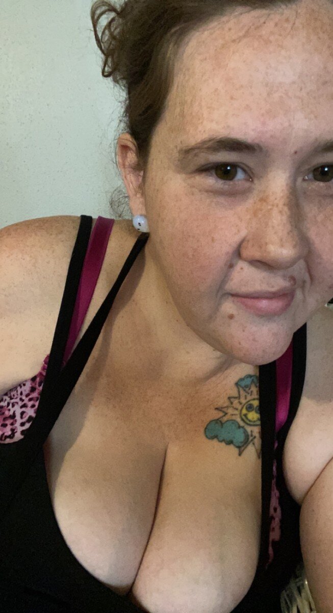 Ariellesecretslut (@ariellesecretslut), OnlyFans creator