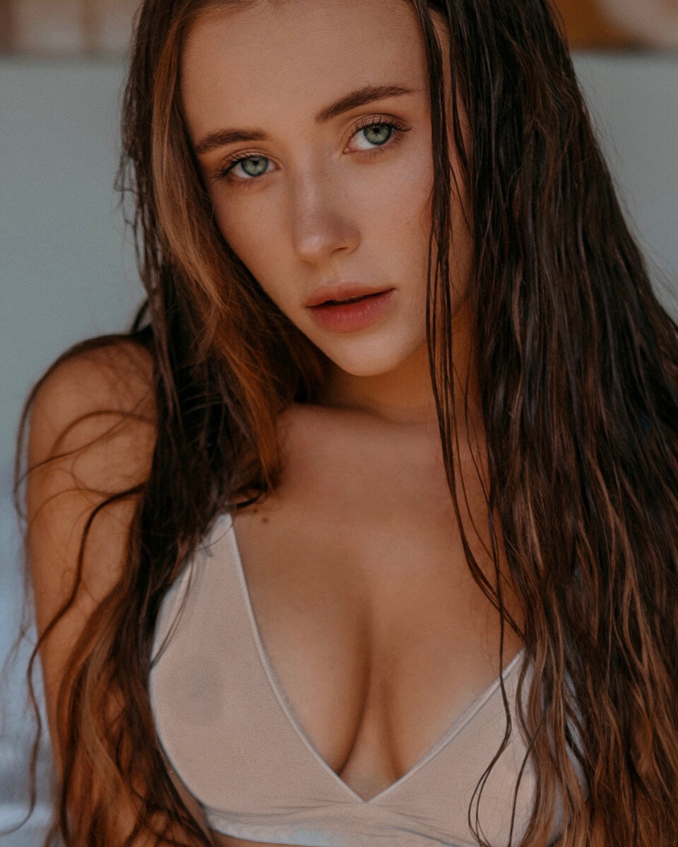 Arilaviee (@arilaviee), OnlyFans creator