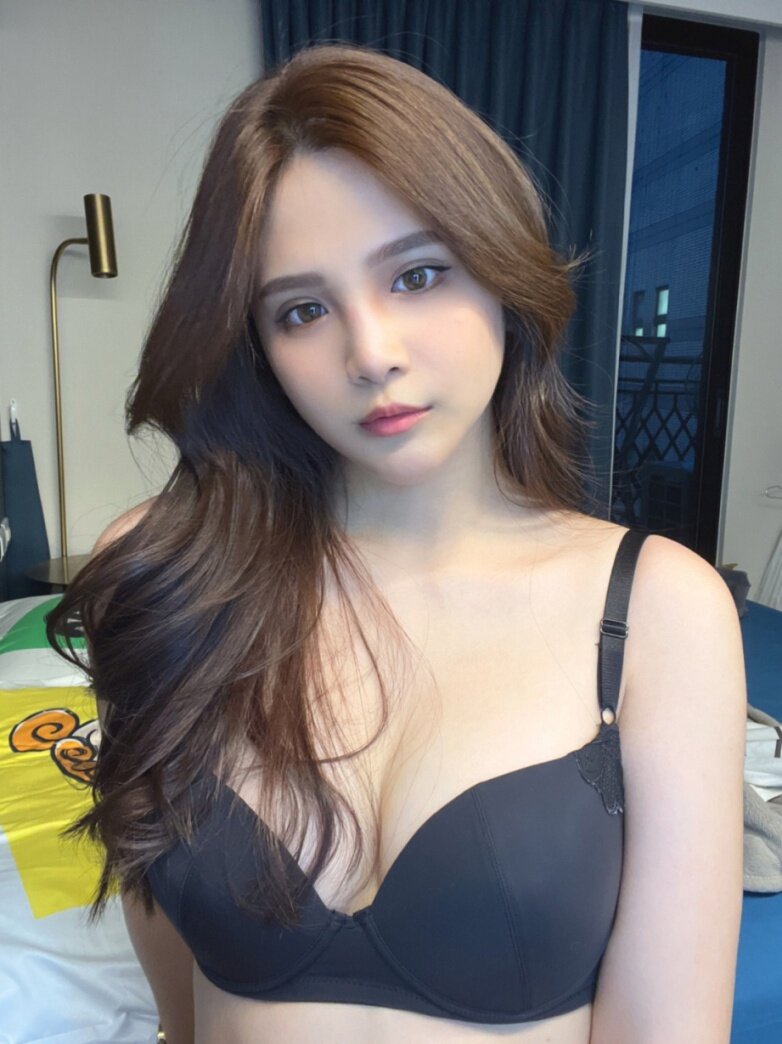 Ashisyourlove (@ashisyourlove), OnlyFans creator