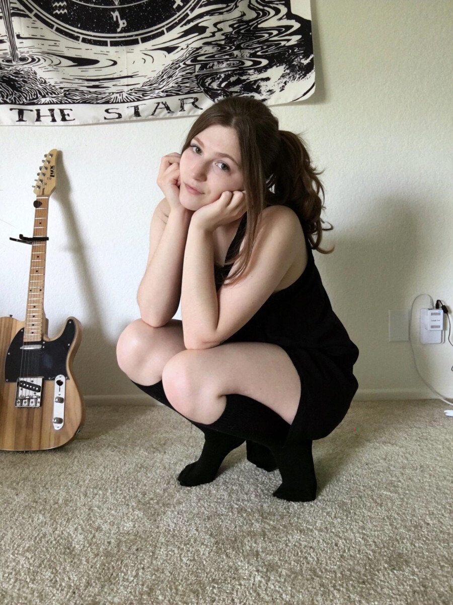 Ashleejune (@ashleejune), OnlyFans creator